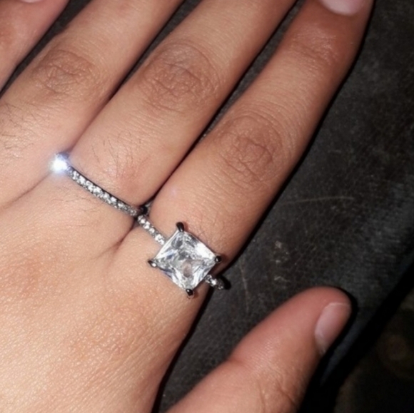 bijouterie Jewelry - Replacement for engagement rings